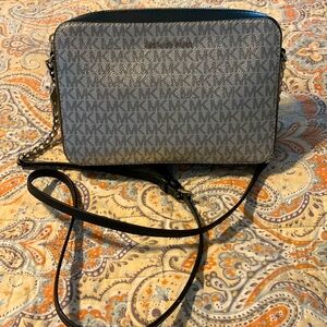 Michael Kors Crossbody